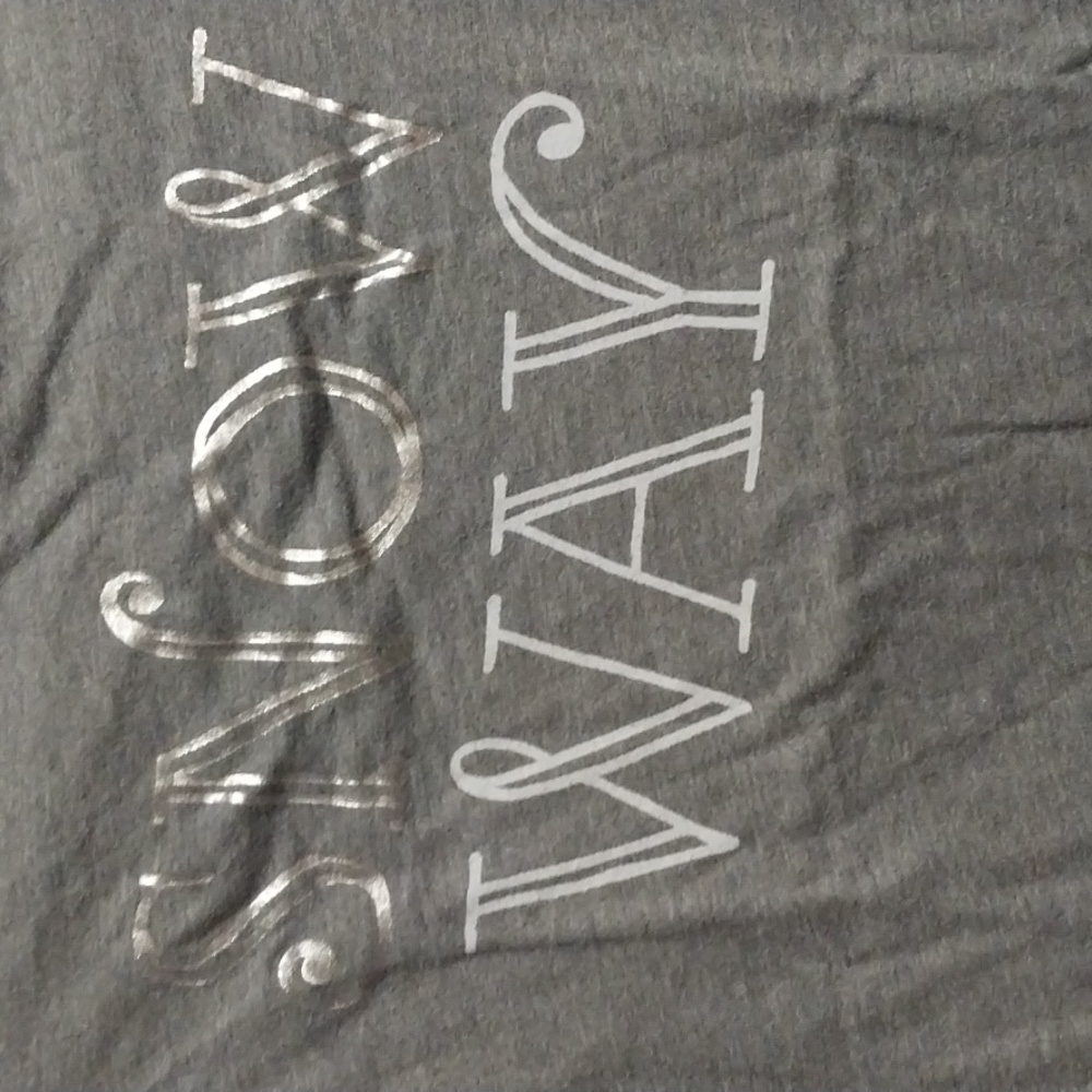Girls Old Navy gray long sleeve tee shirt size M (8) - Picture 2 of 3
